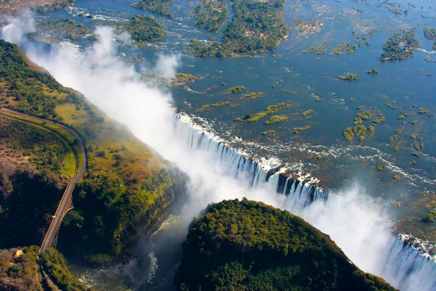 The Traveller’s Essential Guide to Car Hire Insurance in Zambia for a Safe and Stress-Free Trip